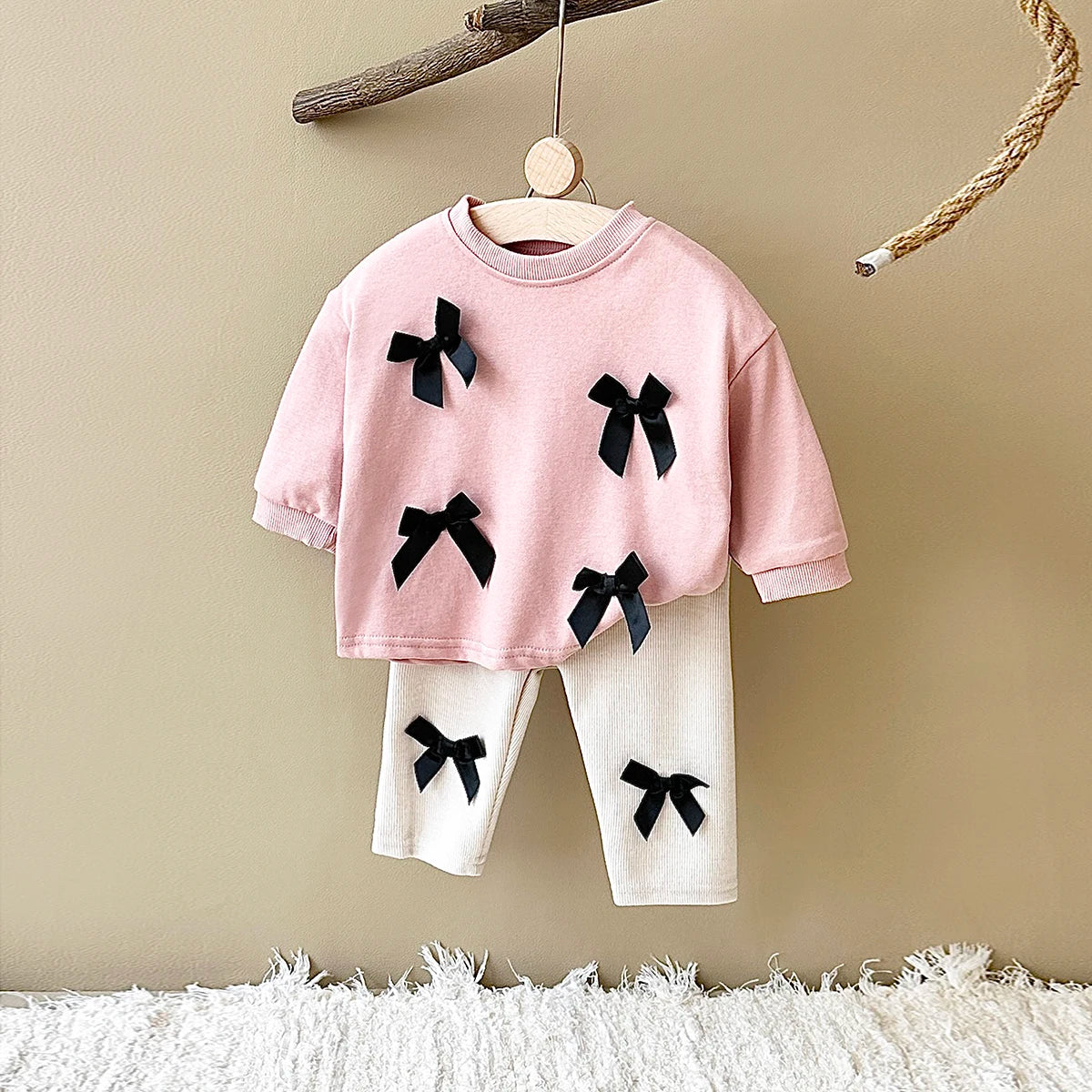 Ins Toddler Baby Suit Infant Outfit Baby Girls Spring Autumn Long Sleeved Bow Top Pullover+Pants Newborn Baby Clothes Sets 0-3Y