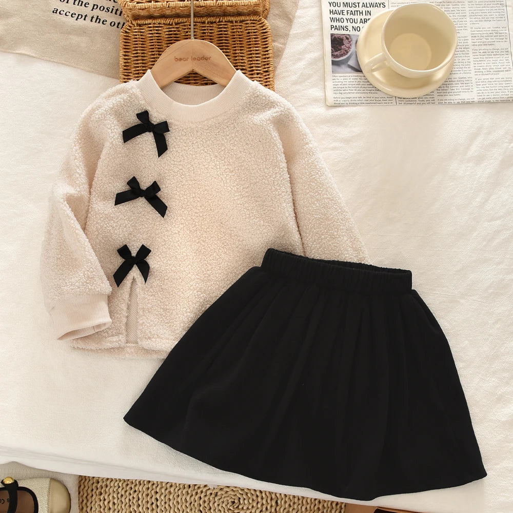 3-7 Year Old Girl Fashion Autumn and Winter New Suit Korean Version Round Neck Long Sleeved Bow Top+pleated Skirt Two-piece Set