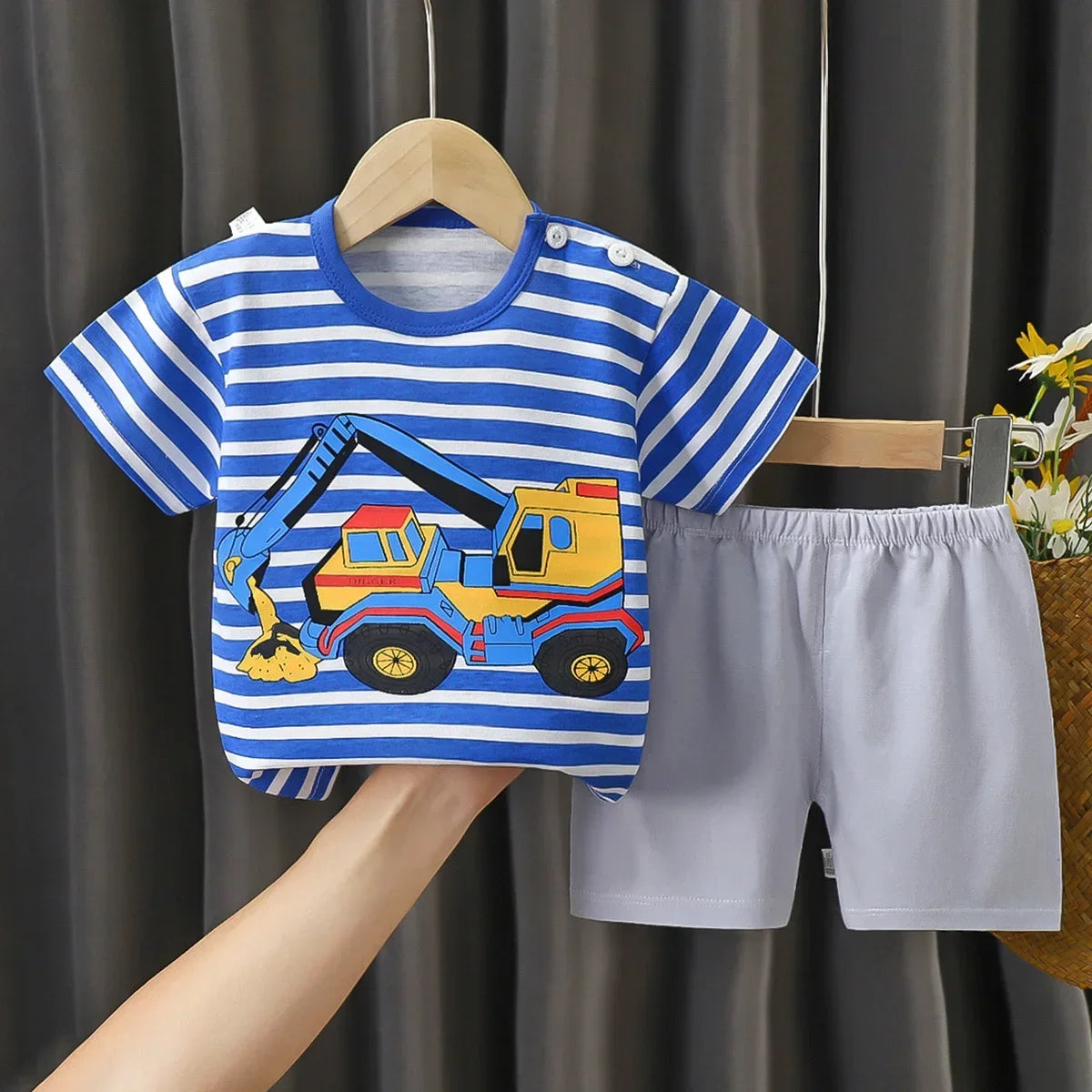 2-6 Years Baby Girl Summer Set Children's Short-sleeved Shorts Suit Cotton T-shirt Little Girls Unicorn Giraffe Cartoon Set