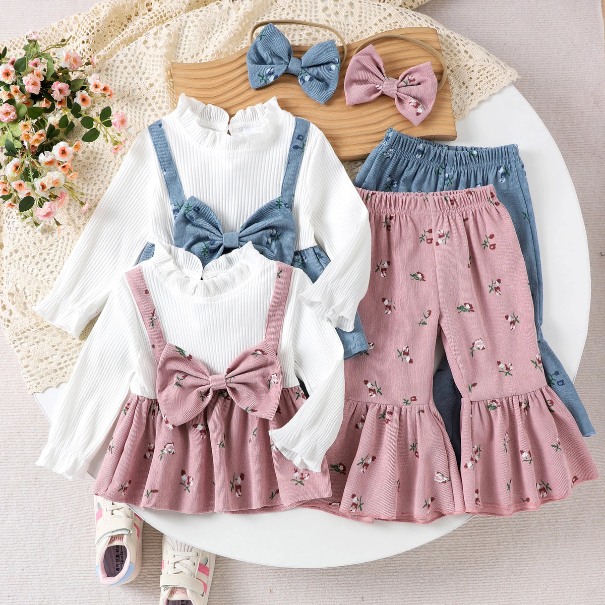 Spring and Autumn New Style Girls Are Sweet and Comfortable 1-4 Years Old White Long-Sleeved Color Matching Top + Trousers