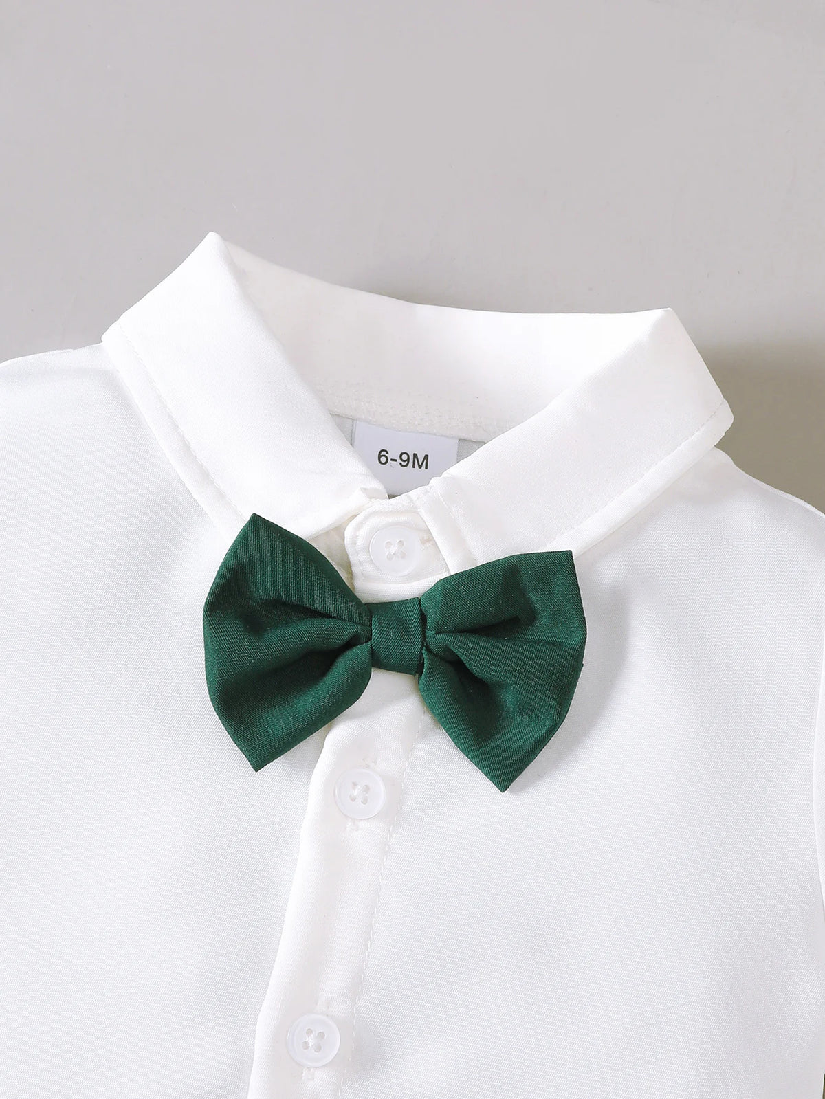 0-3 Year Old Baby Boy Set Bow Tie Collar Shirt Top and Green Shorts Suitable Baby Boy Summer Fashionable Shooting Clothing