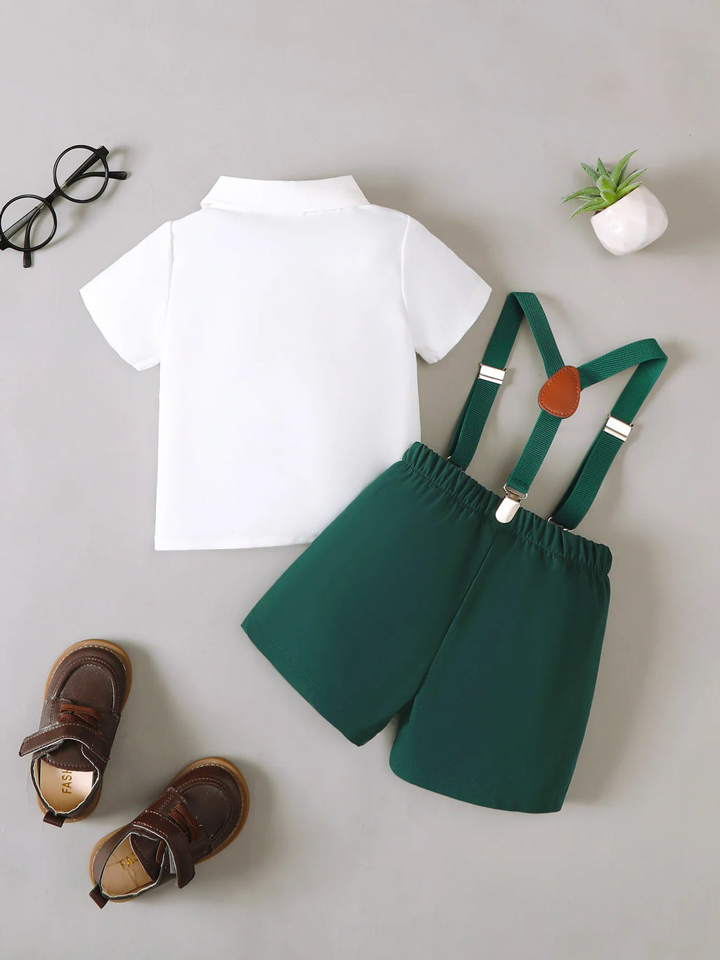 0-3 Year Old Baby Boy Set Bow Tie Collar Shirt Top and Green Shorts Suitable Baby Boy Summer Fashionable Shooting Clothing